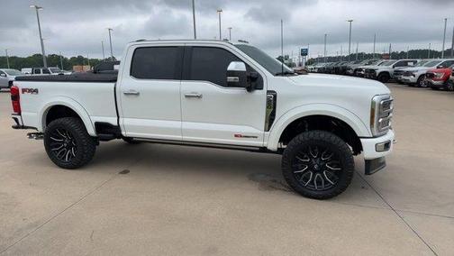 White Metallic 2024 Ford F-250 Platinum
