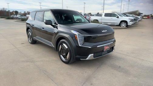 2024 Kia EV9 Light Long Range