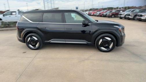 2024 Kia EV9 Light Long Range