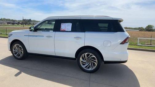 2025 Lincoln Navigator Reserve