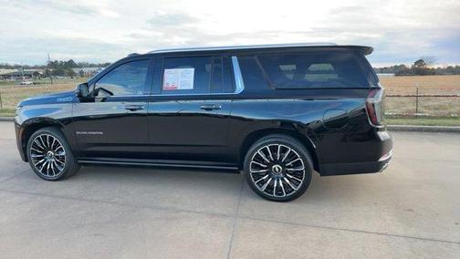 2025 Chevrolet Suburban High Country