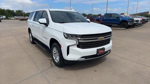 Summit White 2022 Chevrolet Suburban LT