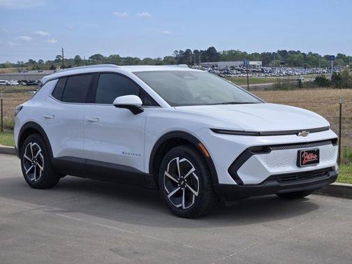 Summit White 2026 Chevrolet Equinox EV LT 2