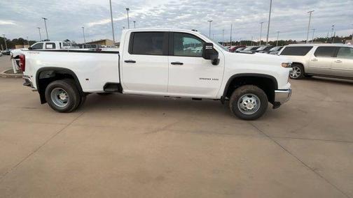 2026 Chevrolet Silverado 3500 WT