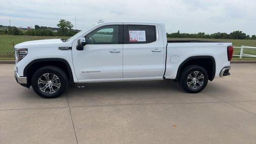 Summit White 2025 GMC Sierra 1500 SLT