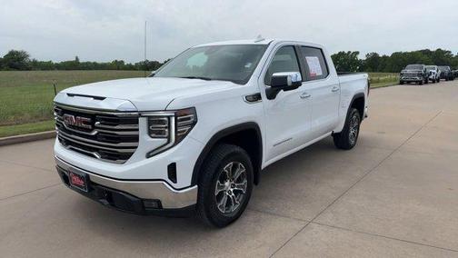 Summit White 2025 GMC Sierra 1500 SLT