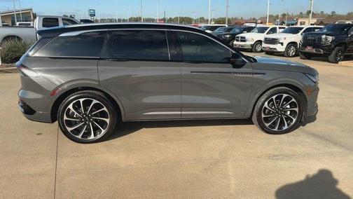 2024 Lincoln Nautilus Black Label