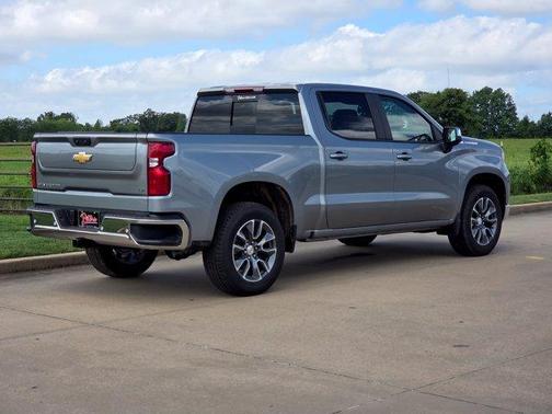 Sterling Gray Metallic 2026 Chevrolet Silverado 1500 LT