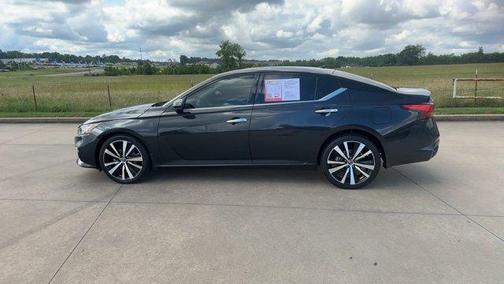 2021 Nissan Altima 2.5 Platinum