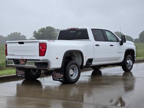 Summit White 2026 Chevrolet Silverado 3500 WT