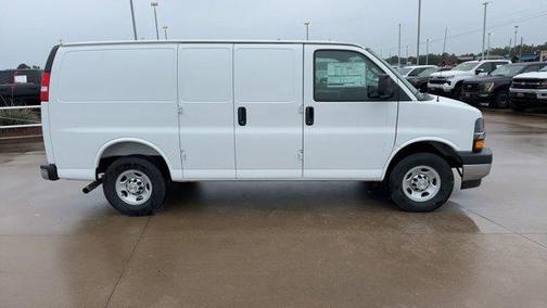 Summit White 2026 Chevrolet Express 2500 Work Van