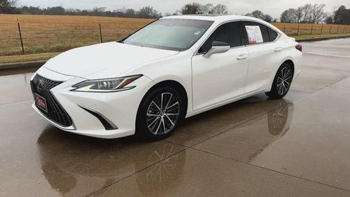 2025 Lexus ES 300h Base