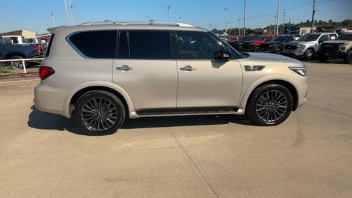 2024 INFINITI QX80 SENSORY