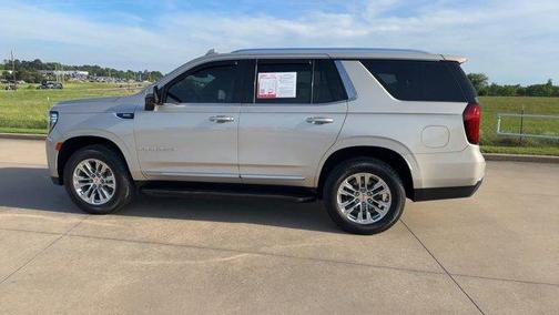 Beige Pearl Metallic 2021 GMC Yukon SLT
