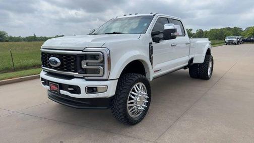 White Metallic 2024 Ford F-450 Platinum