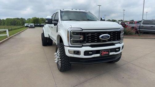 White Metallic 2024 Ford F-450 Platinum
