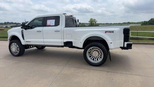 White Metallic 2024 Ford F-450 Platinum