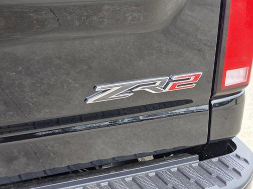 Black 2026 Chevrolet Silverado 2500 ZR2