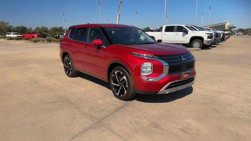 2023 Mitsubishi Outlander SE