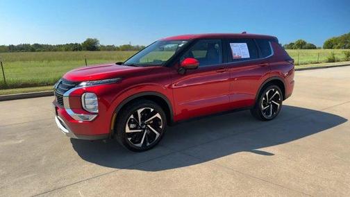 2023 Mitsubishi Outlander SE