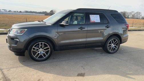 2019 Ford Explorer sport