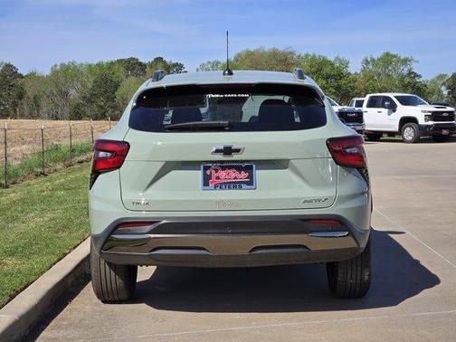 Green 2026 Chevrolet Trax ACTIV