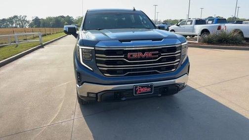 Metallic 2024 GMC Sierra 1500 SLT