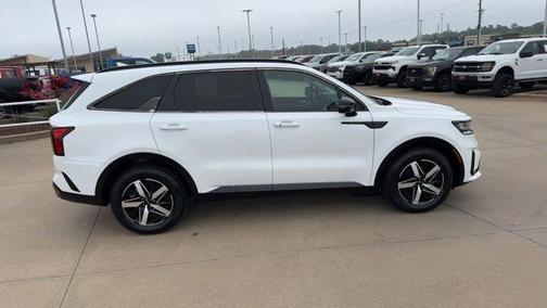 Glacial White Pearl 2022 Kia Sorento S