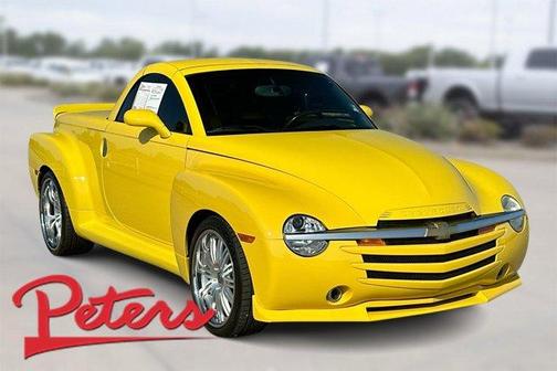 2004 Chevrolet SSR Base