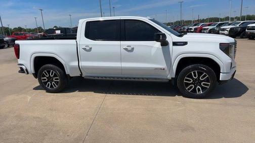 Summit White 2024 GMC Sierra 1500 AT4