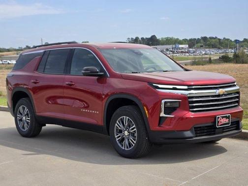 Radiant Red 2026 Chevrolet Traverse LT