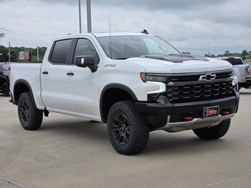 Summit White 2026 Chevrolet Silverado 1500 ZR2