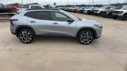 Sterling Gray Metallic 2026 Chevrolet Trax 2RS