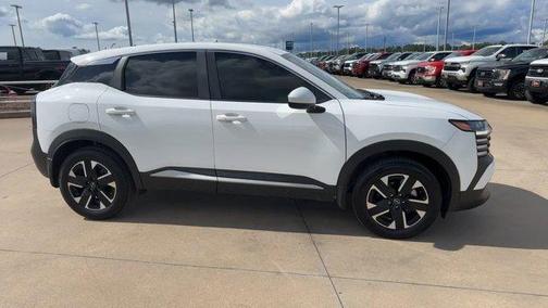 Fresh Powder 2025 Nissan Kicks SV