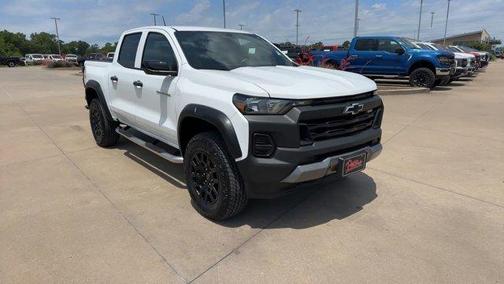 Summit White 2026 Chevrolet Colorado Trail Boss