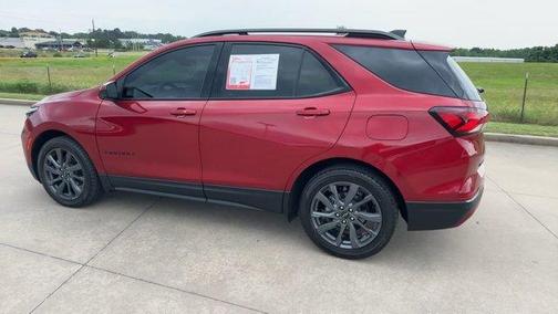 Cherry Red Tintcoat 2022 Chevrolet Equinox RS
