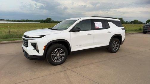 2024 Chevrolet Traverse LT