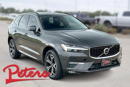 2022 Volvo XC60 B5 Momentum