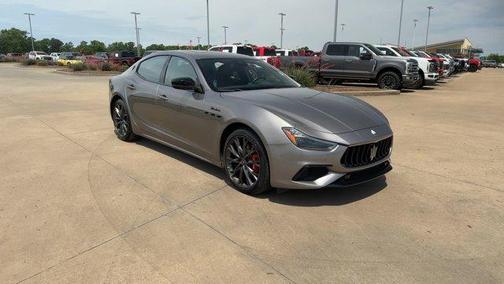 2022 Maserati Ghibli Modena Q4