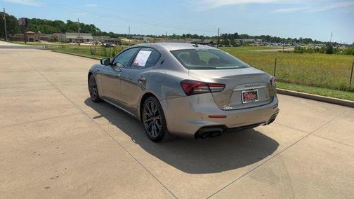 2022 Maserati Ghibli Modena Q4