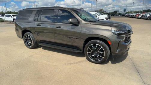 2021 Chevrolet Suburban RST