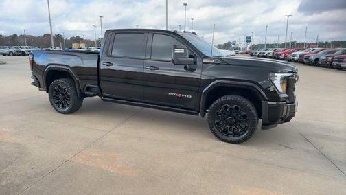 2024 GMC Sierra 2500 AT4