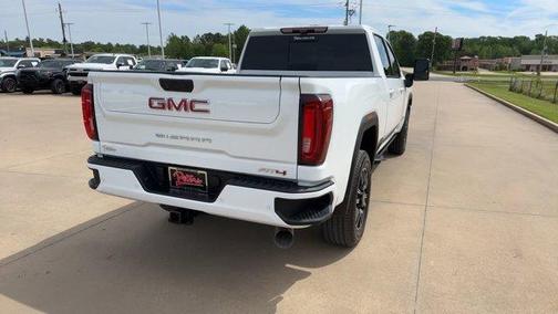 Summit White 2023 GMC Sierra 2500 AT4