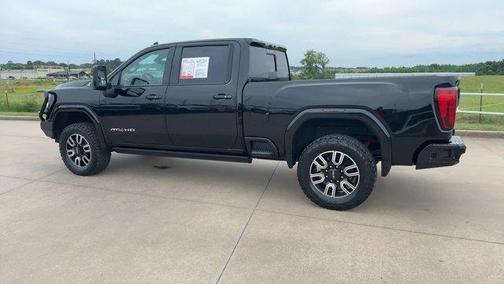 Onyx Black 2022 GMC Sierra 2500 AT4
