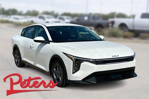 Snow White Pearl 2025 Kia K4