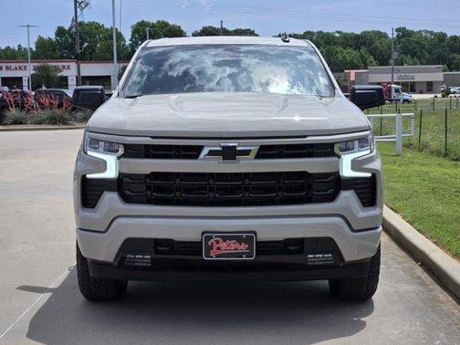 White Sand 2026 Chevrolet Silverado 1500 RST