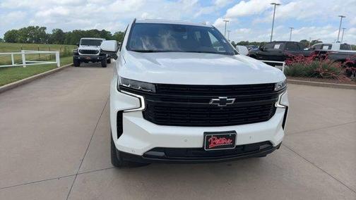 Iridescent Pearl Tricoat 2024 Chevrolet Tahoe RST
