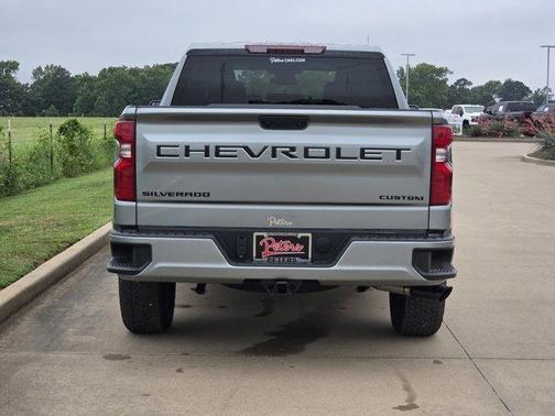 Sterling Gray Metallic 2026 Chevrolet Silverado 1500 Custom