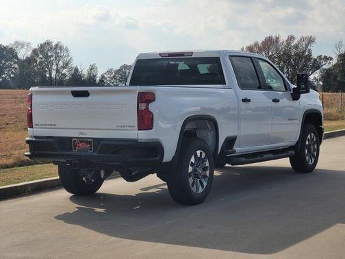 2026 Chevrolet Silverado 2500 Custom