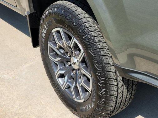 Sterling Gray Metallic 2026 Chevrolet Colorado Z71